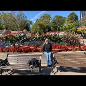 Meet your Posher, Rhonda